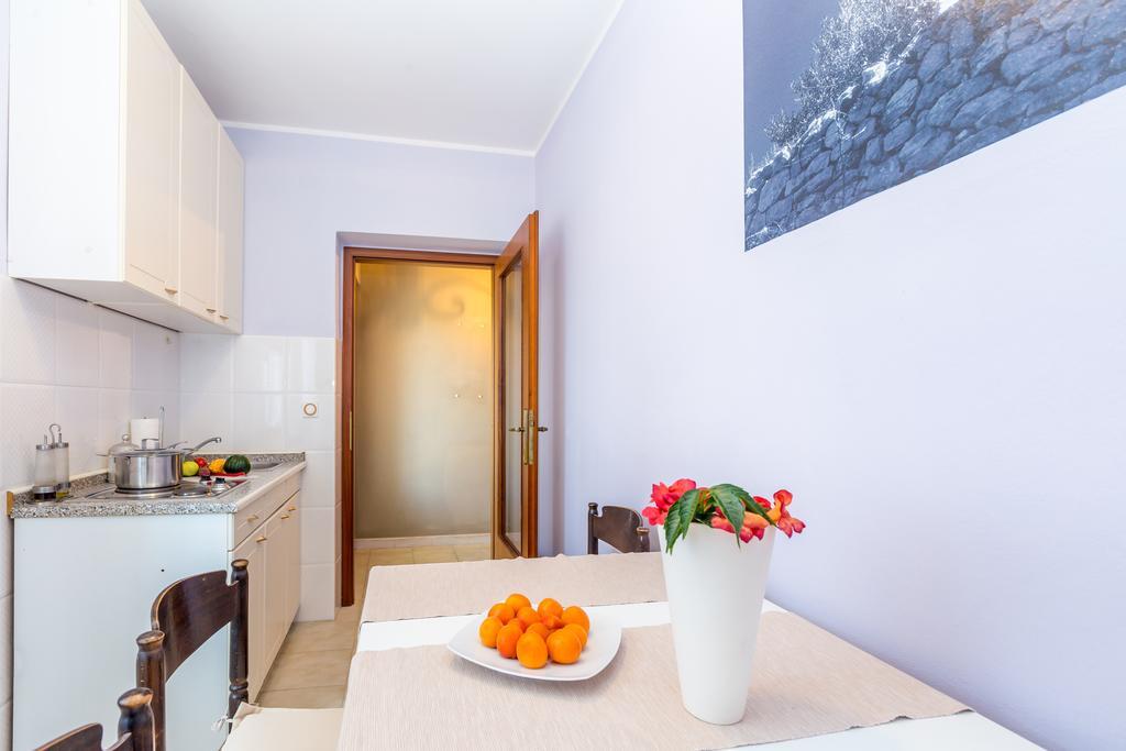 Ava Apartments 오미살즈 외부 사진