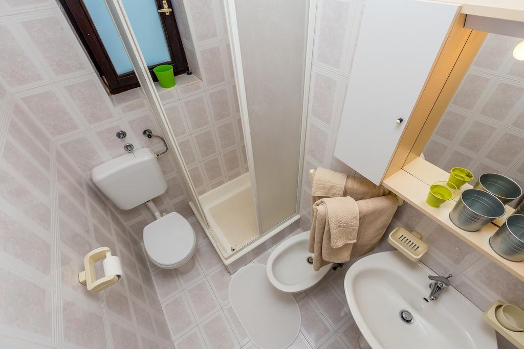 Ava Apartments 오미살즈 외부 사진