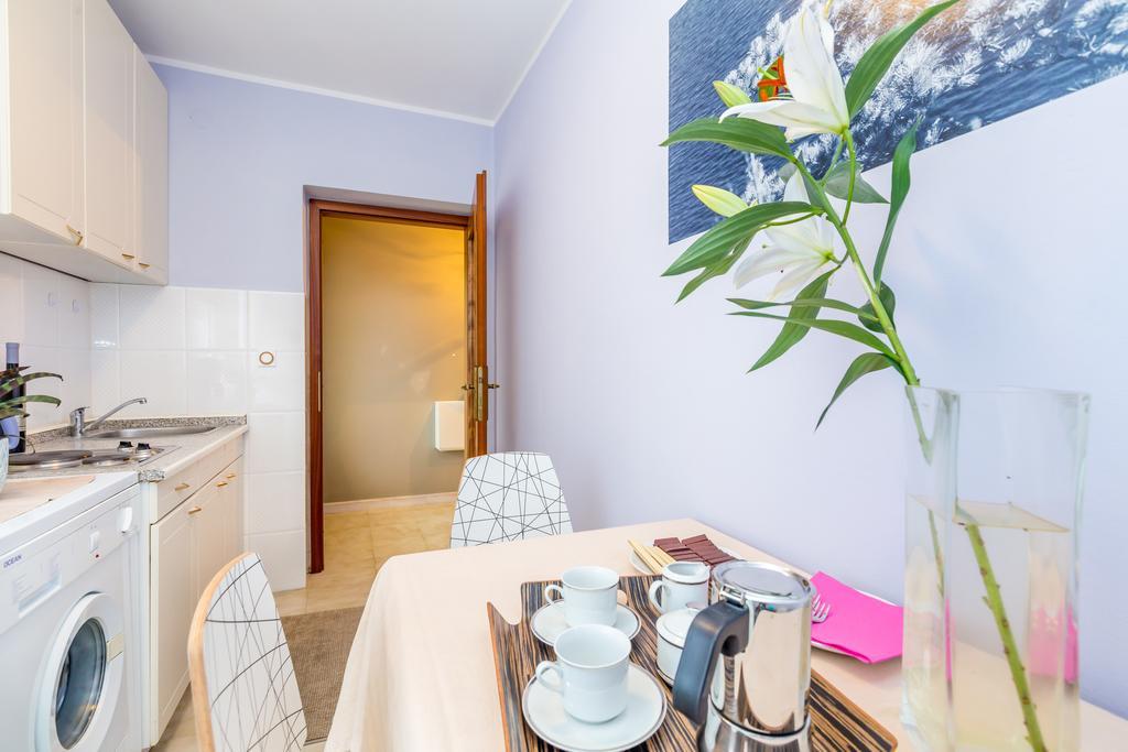 Ava Apartments 오미살즈 외부 사진